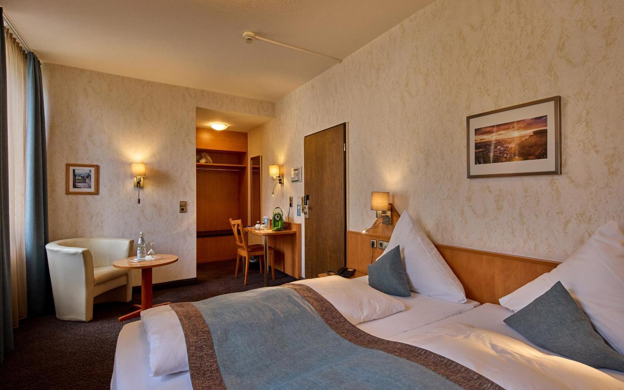 Double Room,847248092:JPEG