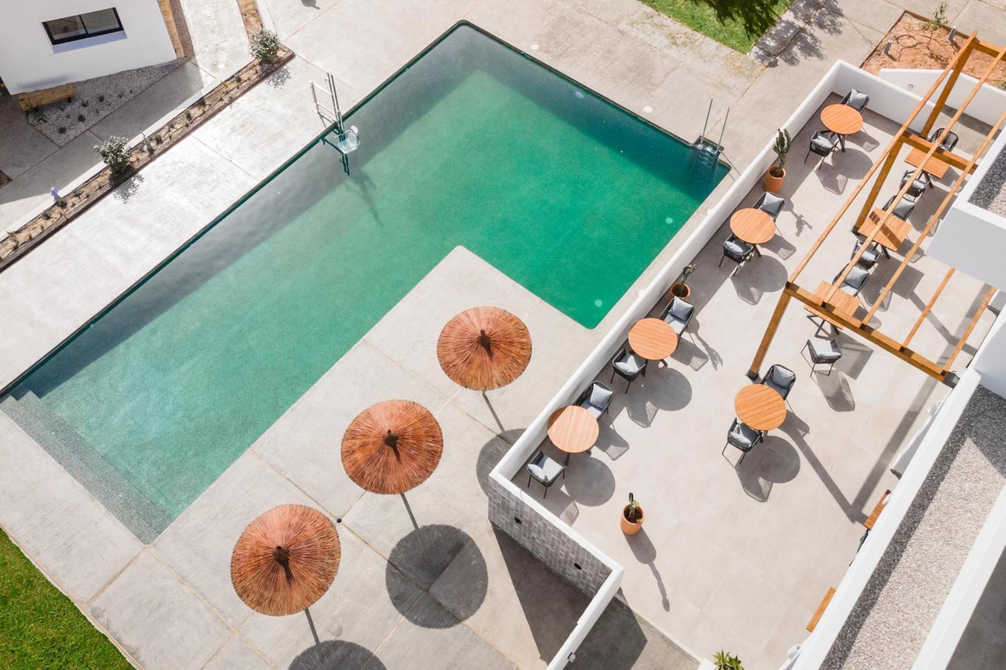 Suite Rooftop,1639427188:JPEG
