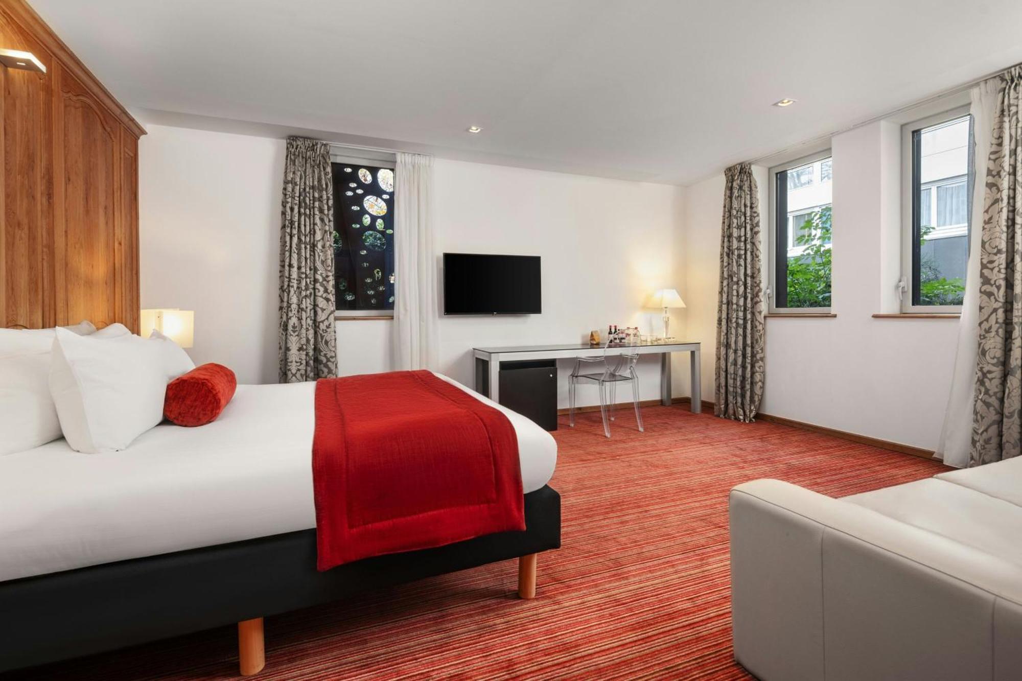 Privilege Queen Room,1643135691:JPEG