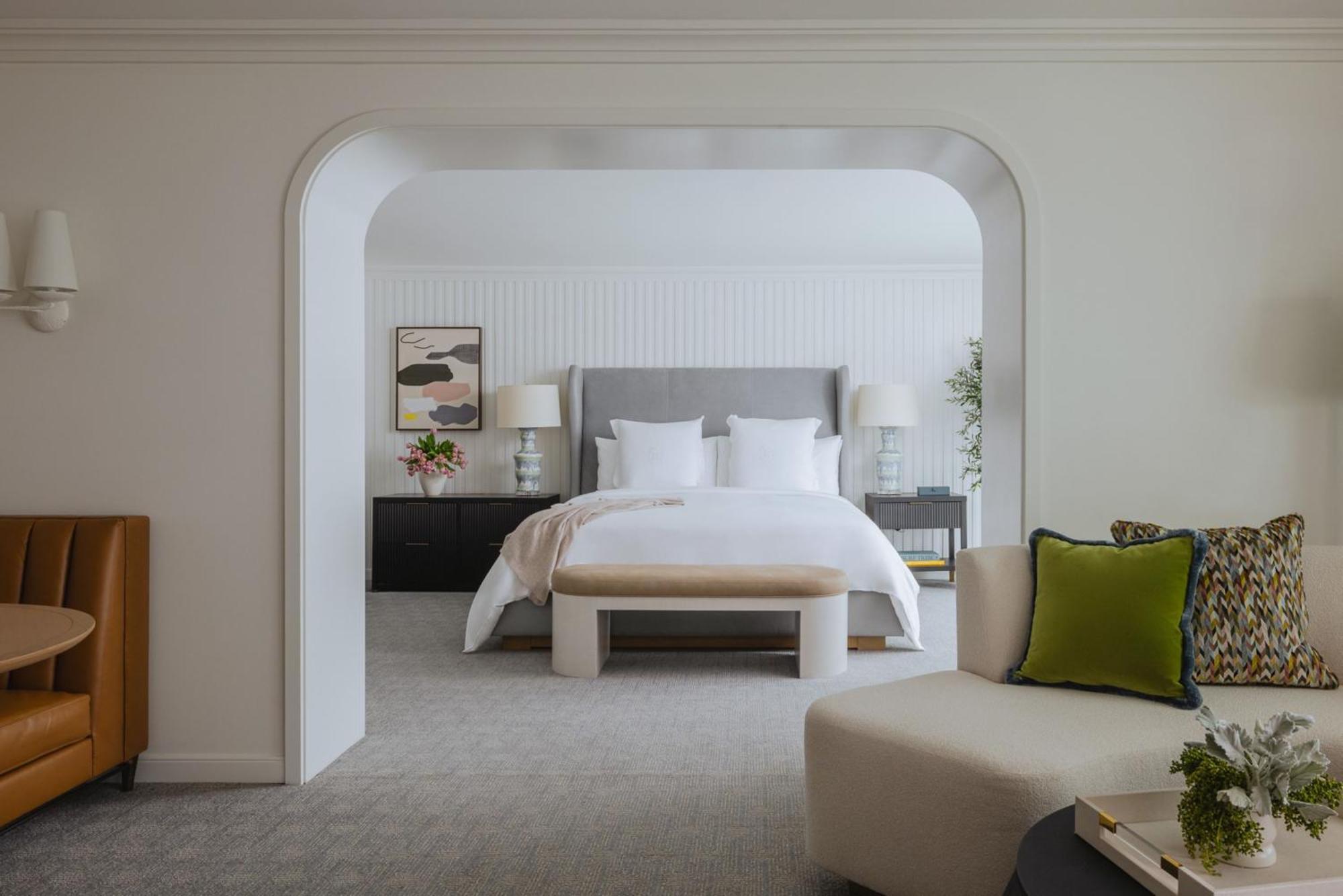 La chambre 720 King avec vue sur la piscine