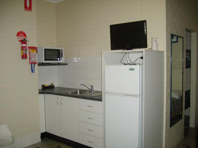 Double Room (6 Adults) - No Pets