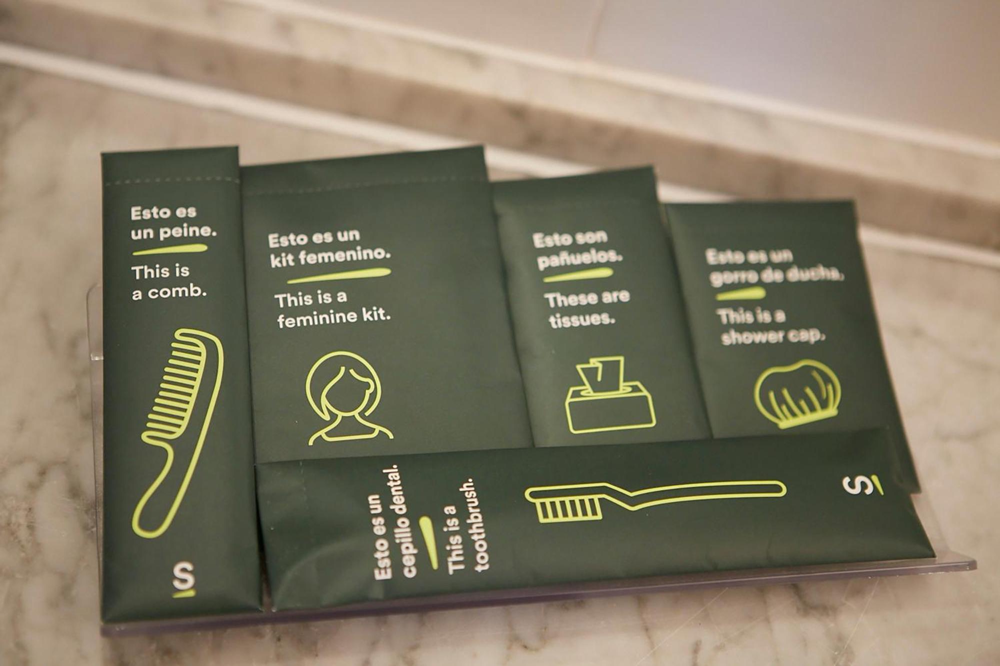 Twin Room,1657136434:JPEG