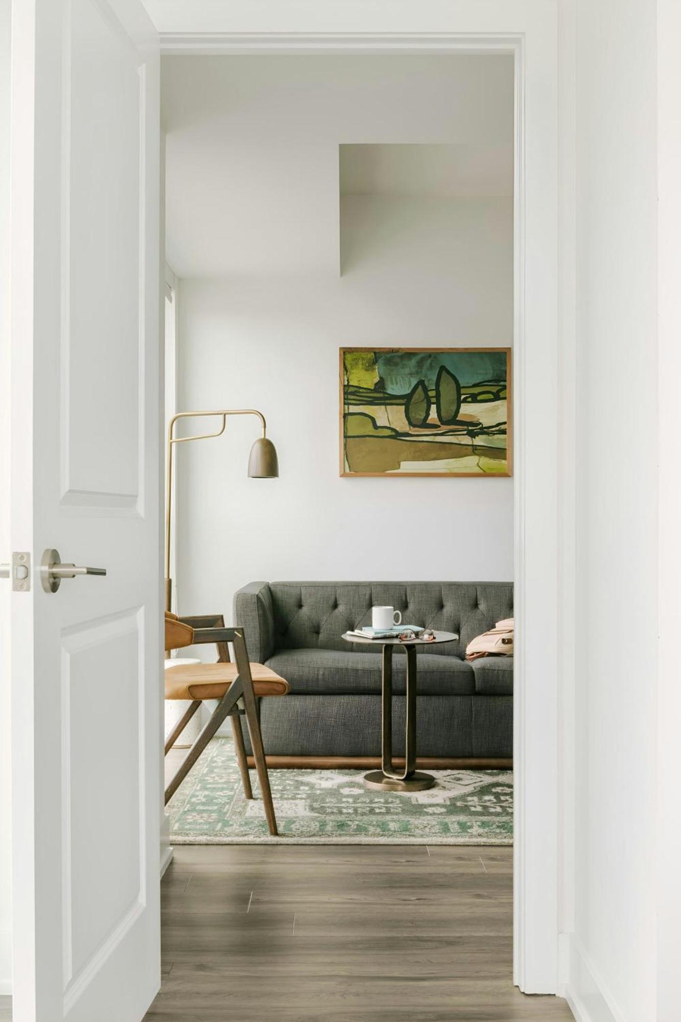 Three-Bedroom Premium Apartment Balcony,1674833221:JPEG