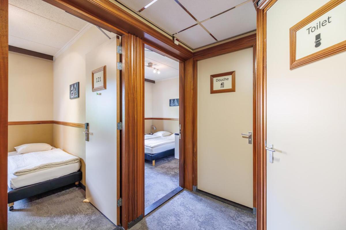 Eenpersoonskamer met Gedeelde Badkamer