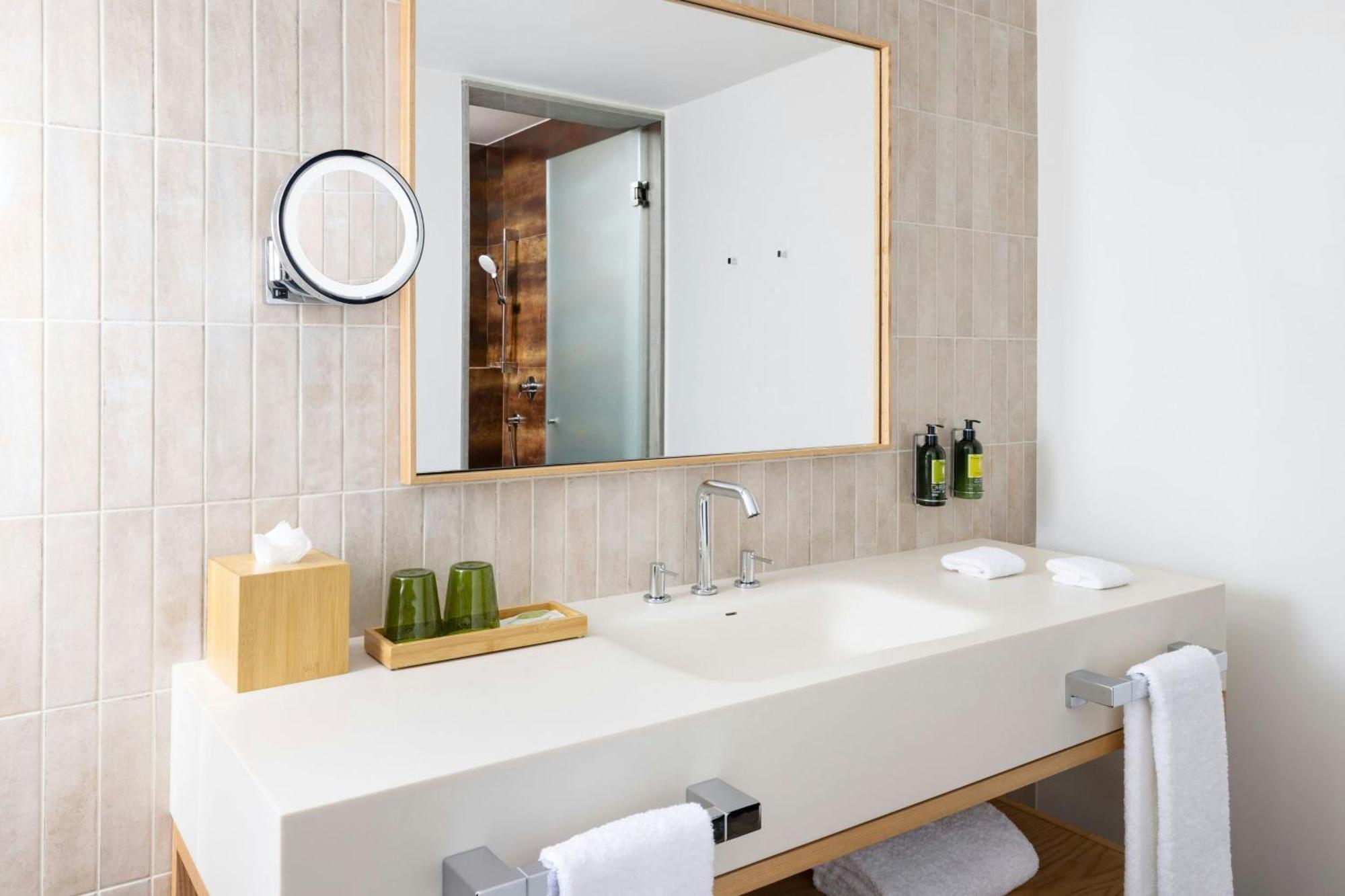 Habitación Doble Deluxe con balcón y vistas al resort - 2 camas