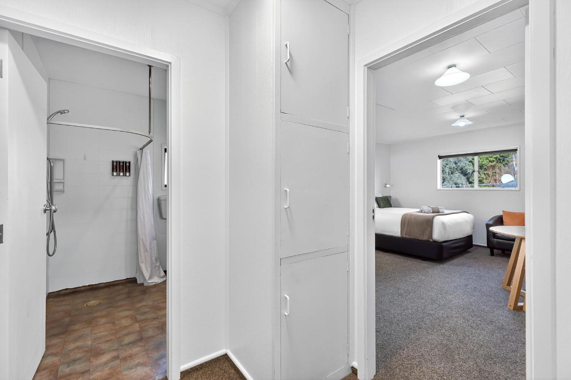 Studio mit Queensize-Bett