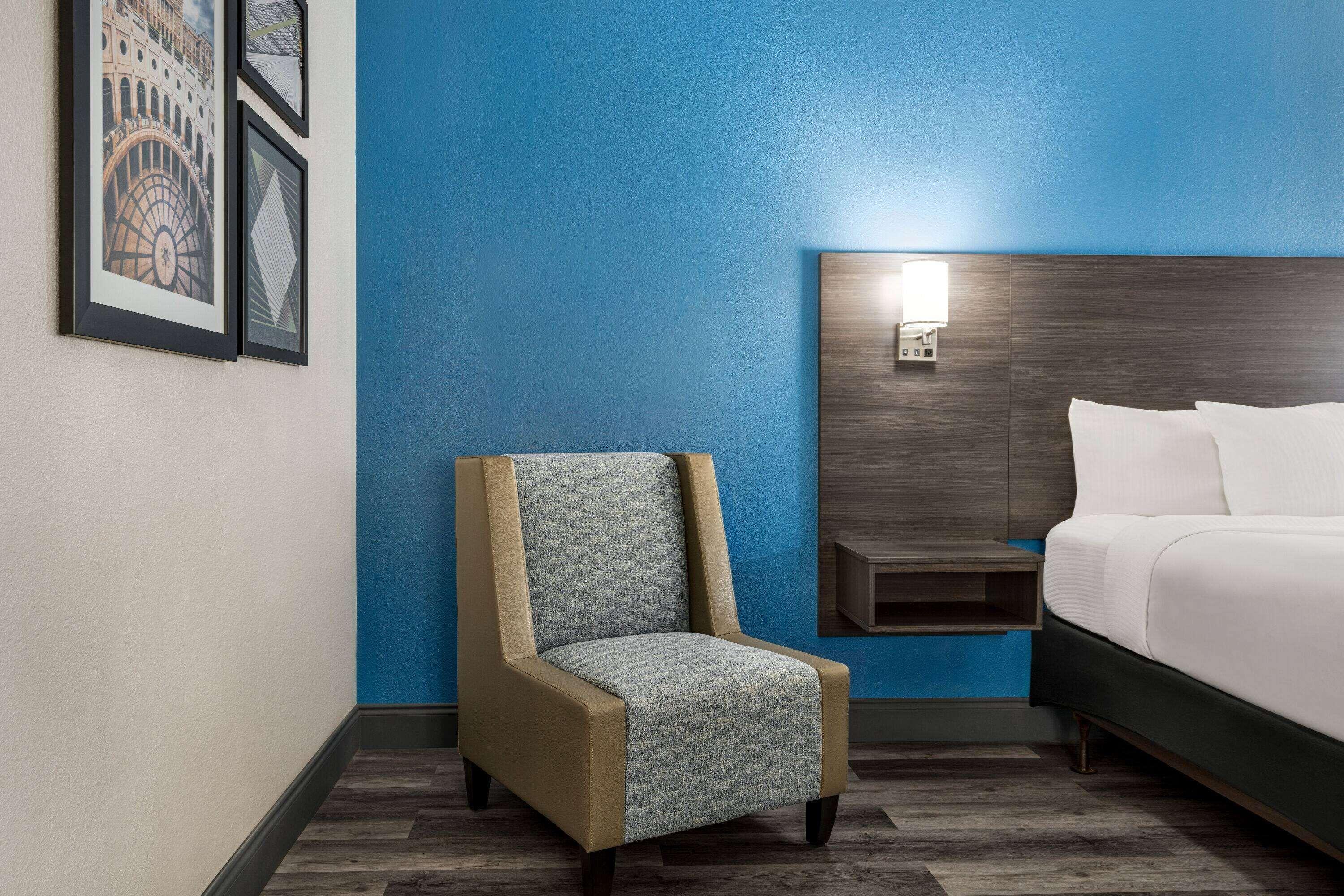 Deluxe Queen Room with Two Queen Beds - Non-Smoking,1537660270:JPEG