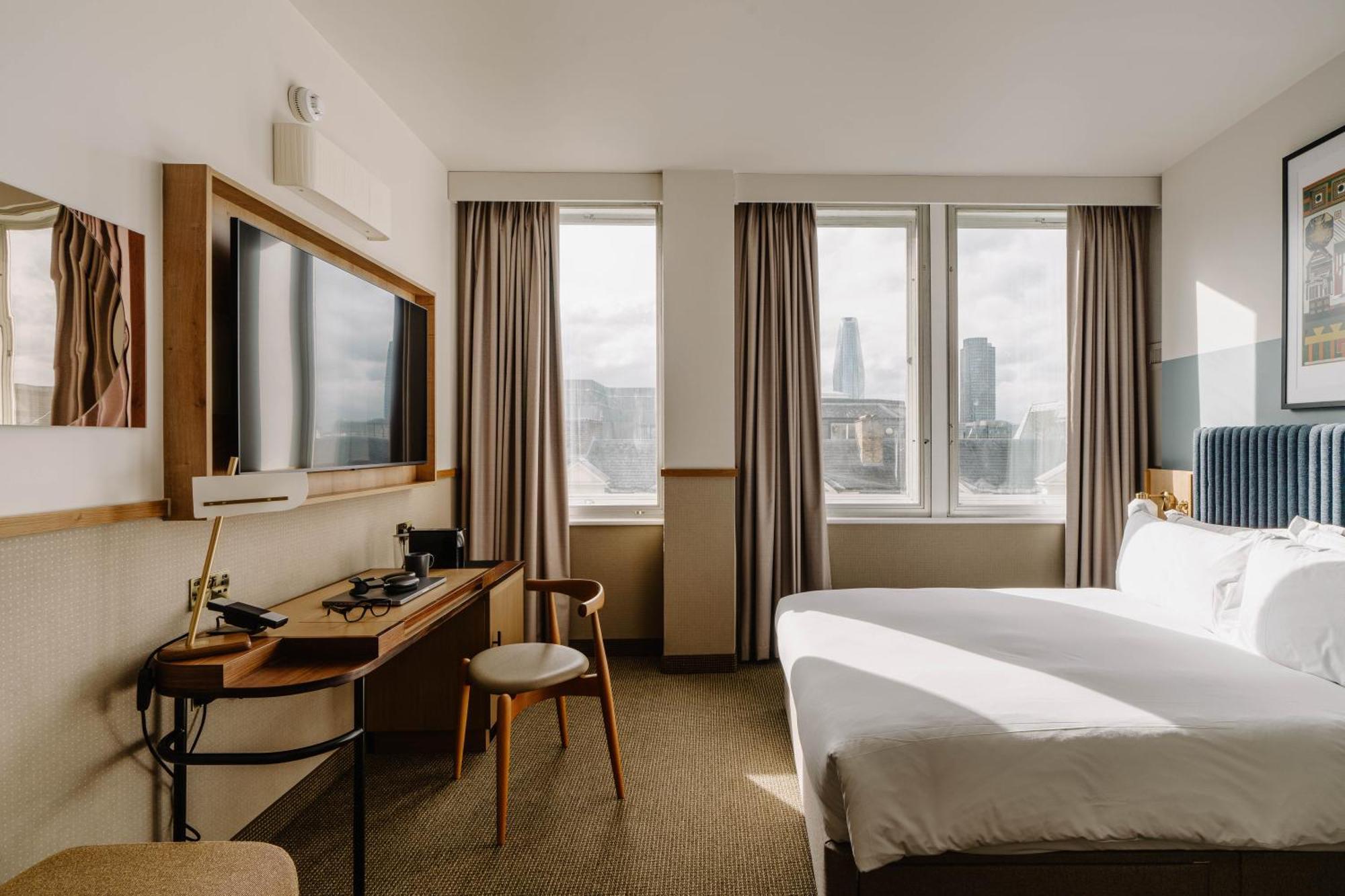 Superior King Room,1596010107:JPEG
