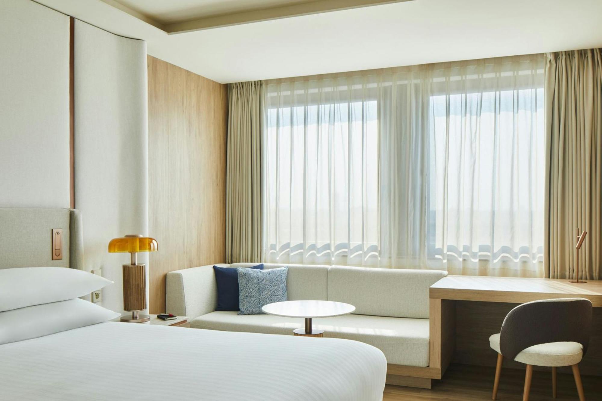 Chambre Familiale Supérieure avec 1 Lit King Size - Vue sur Ville