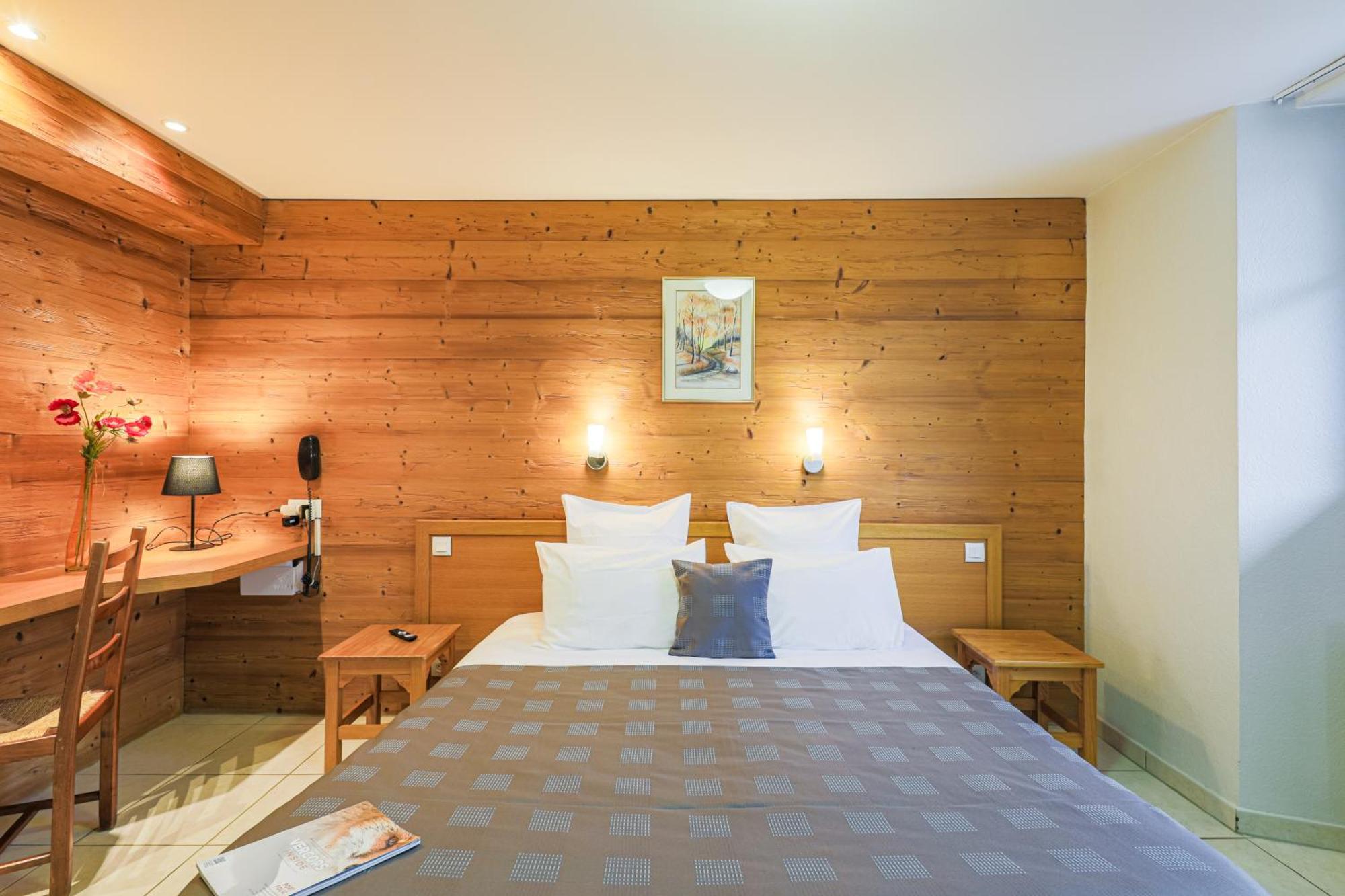 Chambre Double - Accessible aux Personnes à Mobilité Réduite