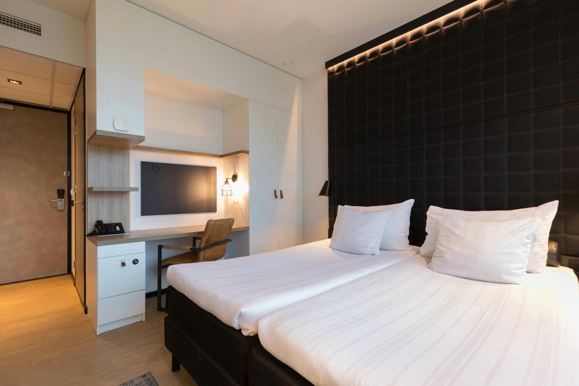 Comfort Room 1 Twin Bed,1746960007:JPEG