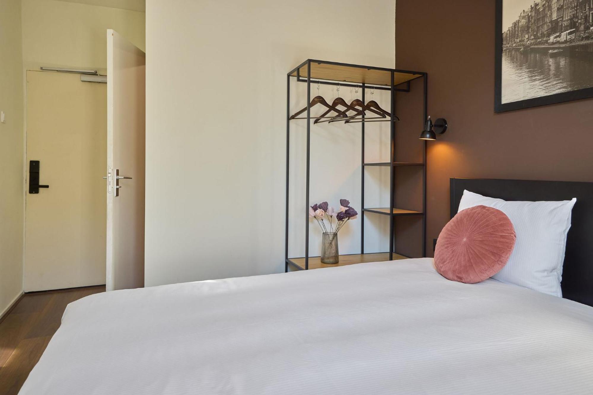 Standard Double Room,1758263898:JPEG