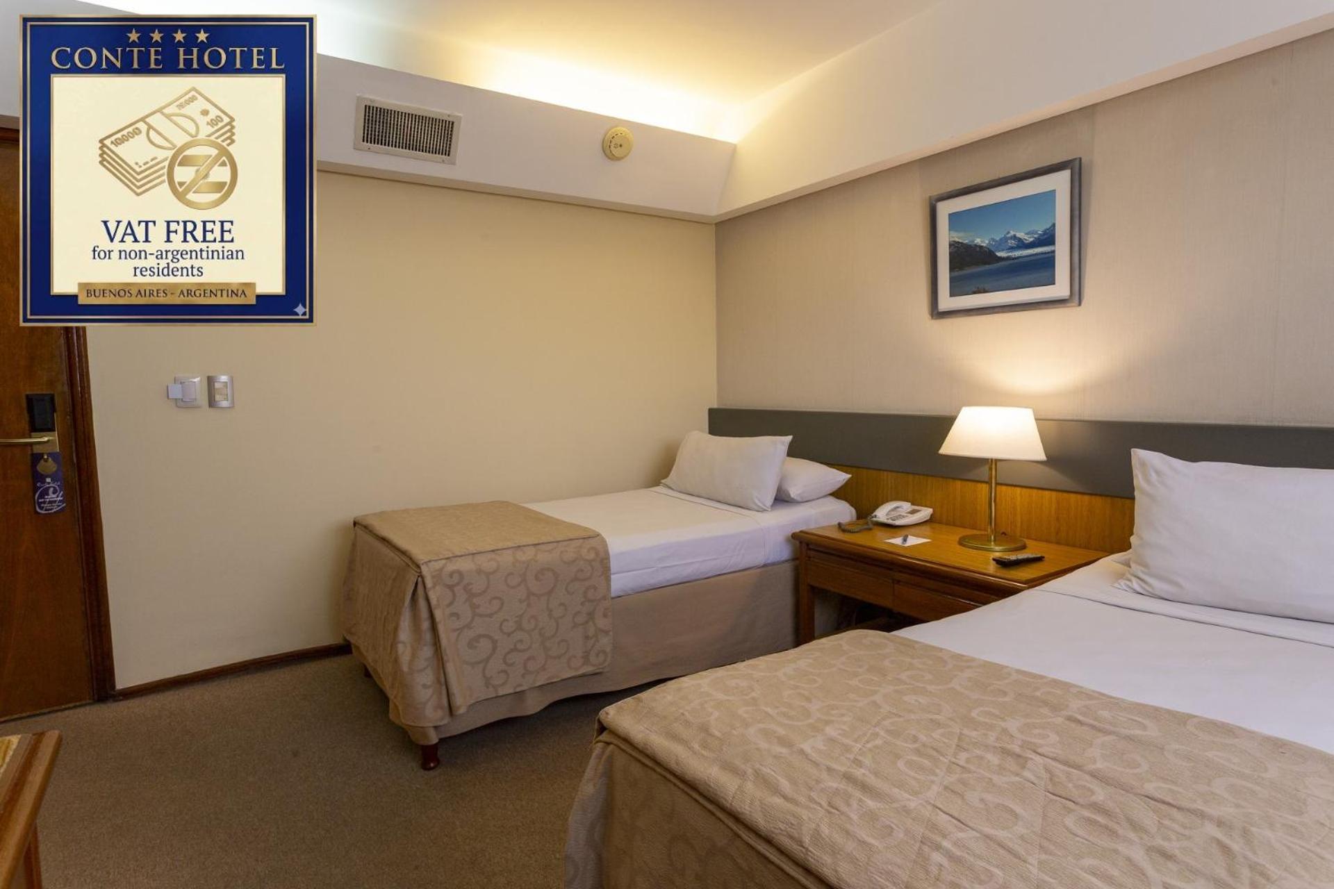Quarto com 2 Camas de Solteiro