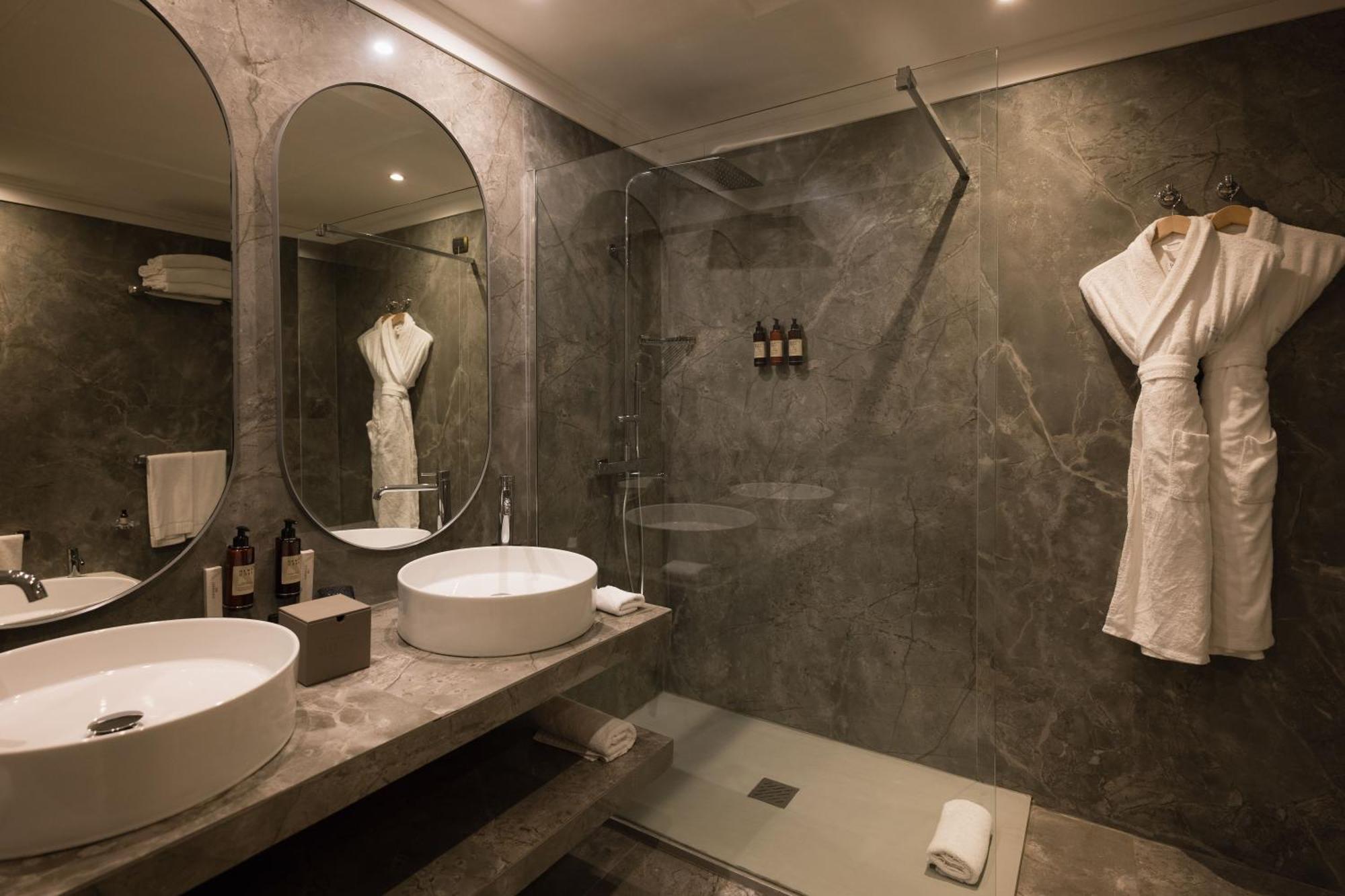 Suite con Piscina Privata e Vista Mare (2 Adulti)