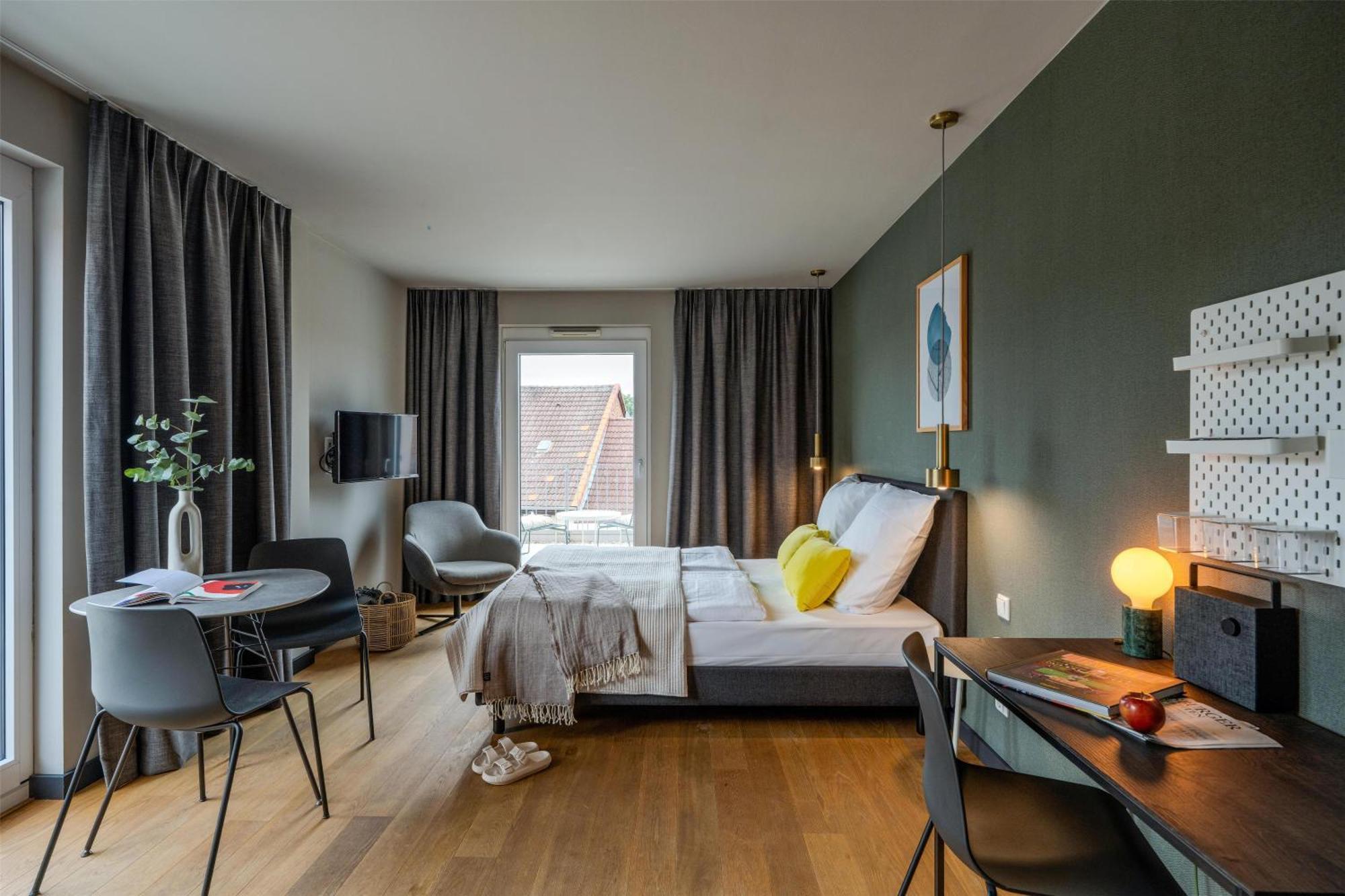 Medium Plus Apartment with Queen Bed and Kitchen - Terrace