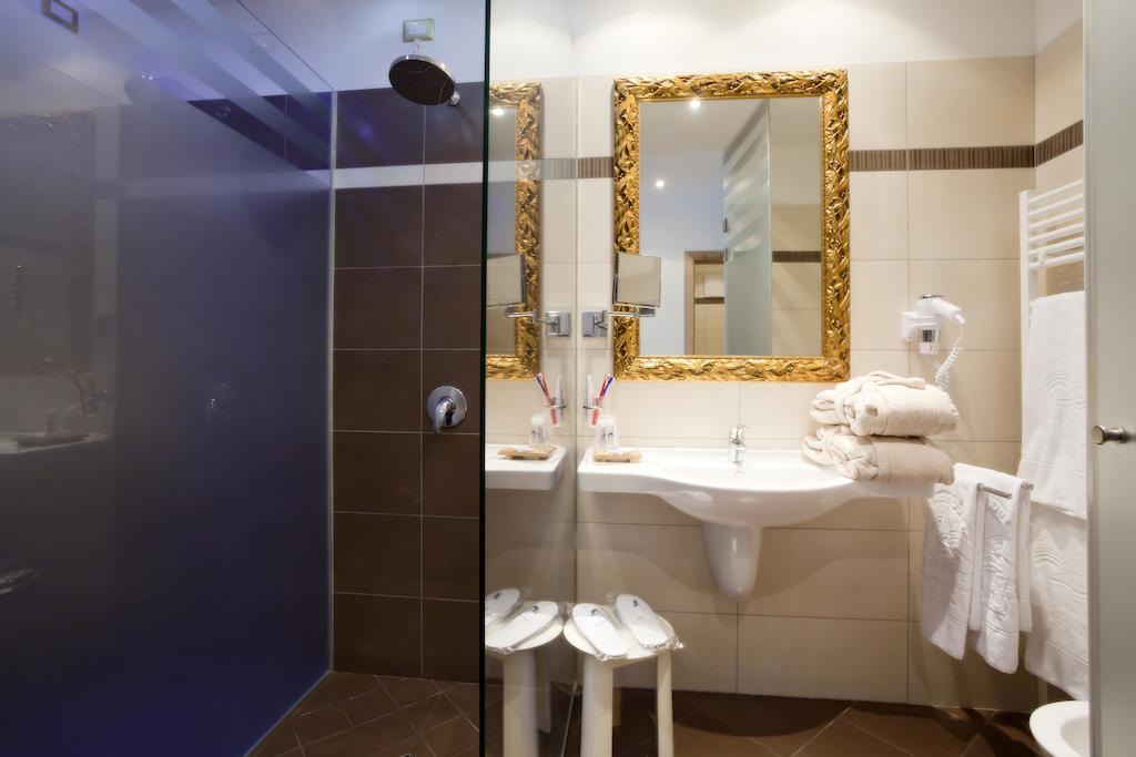Junior Familiensuite (2 Erwachsene + 2 Kind)