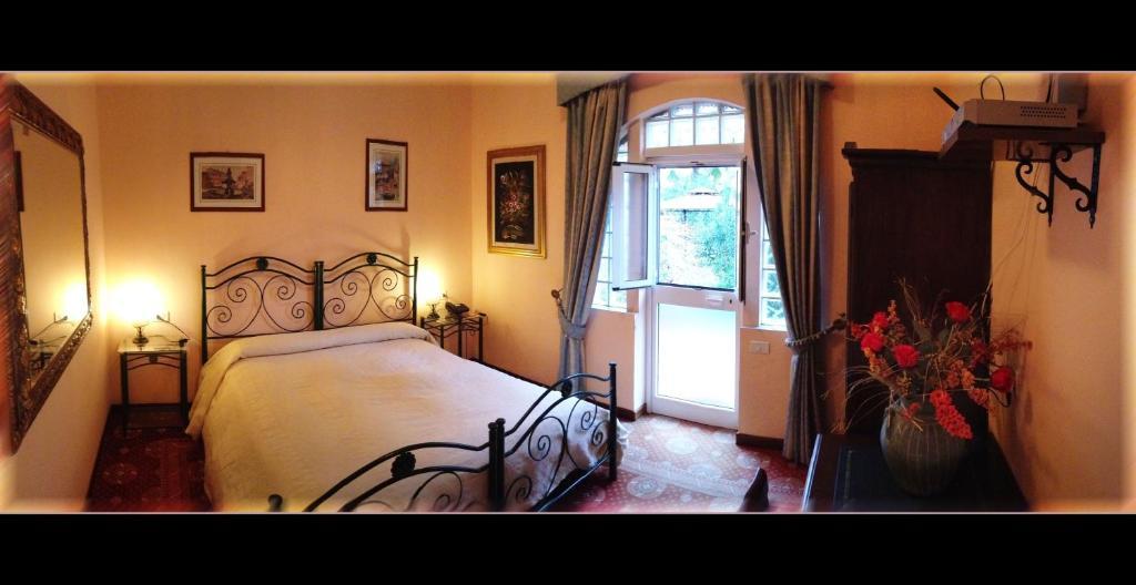 Standard Double or Twin Room - Garden level
