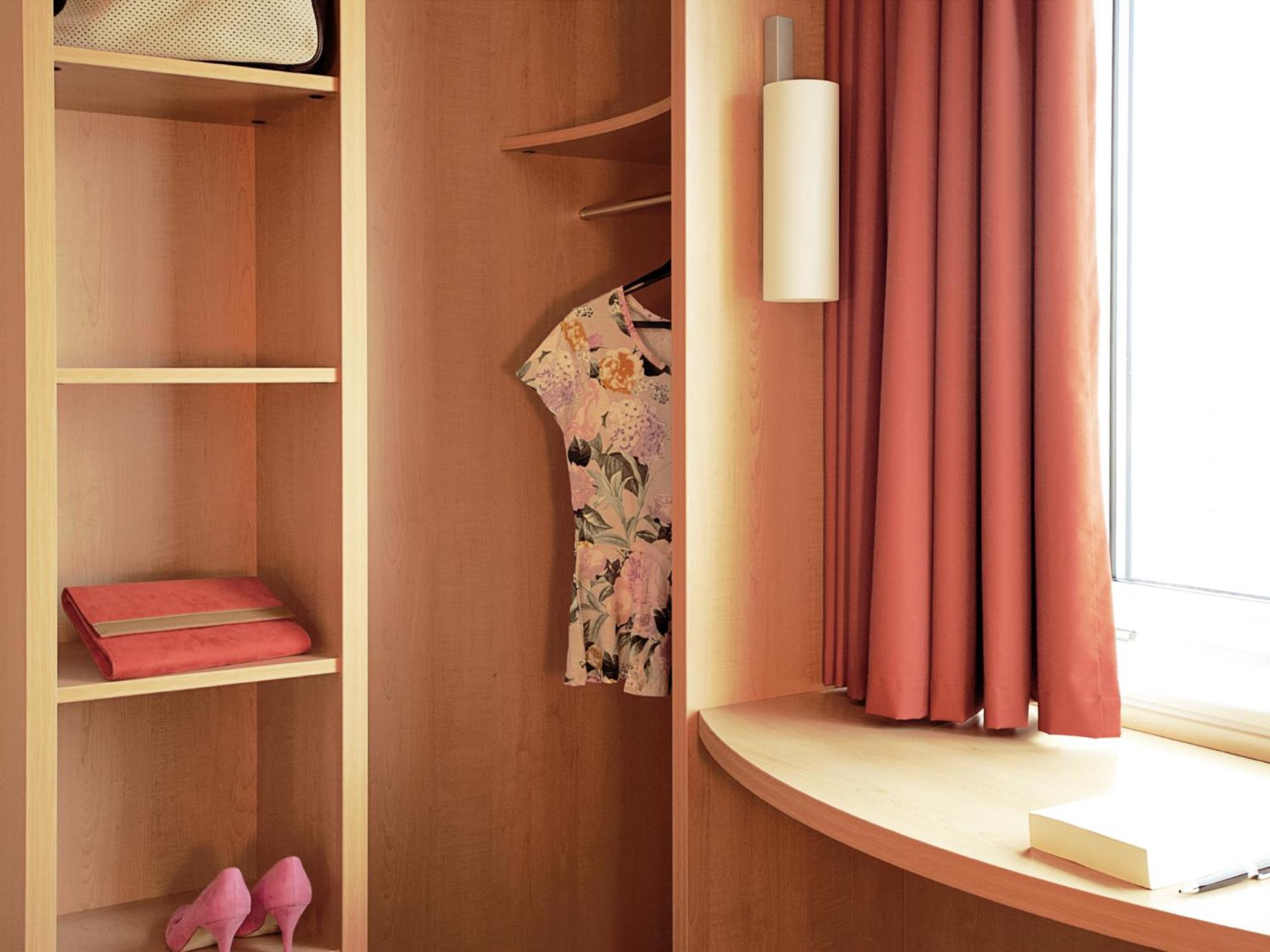 Quarto Twin Standard