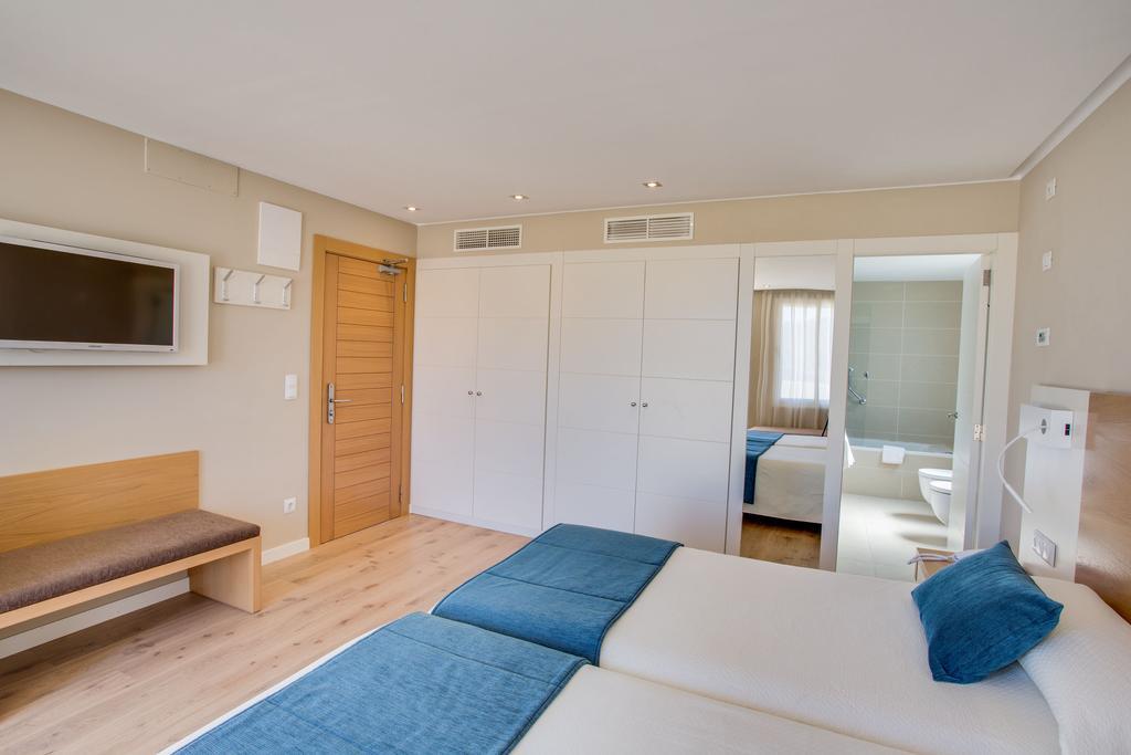 Habitación Triple Superior (3 adultos)
