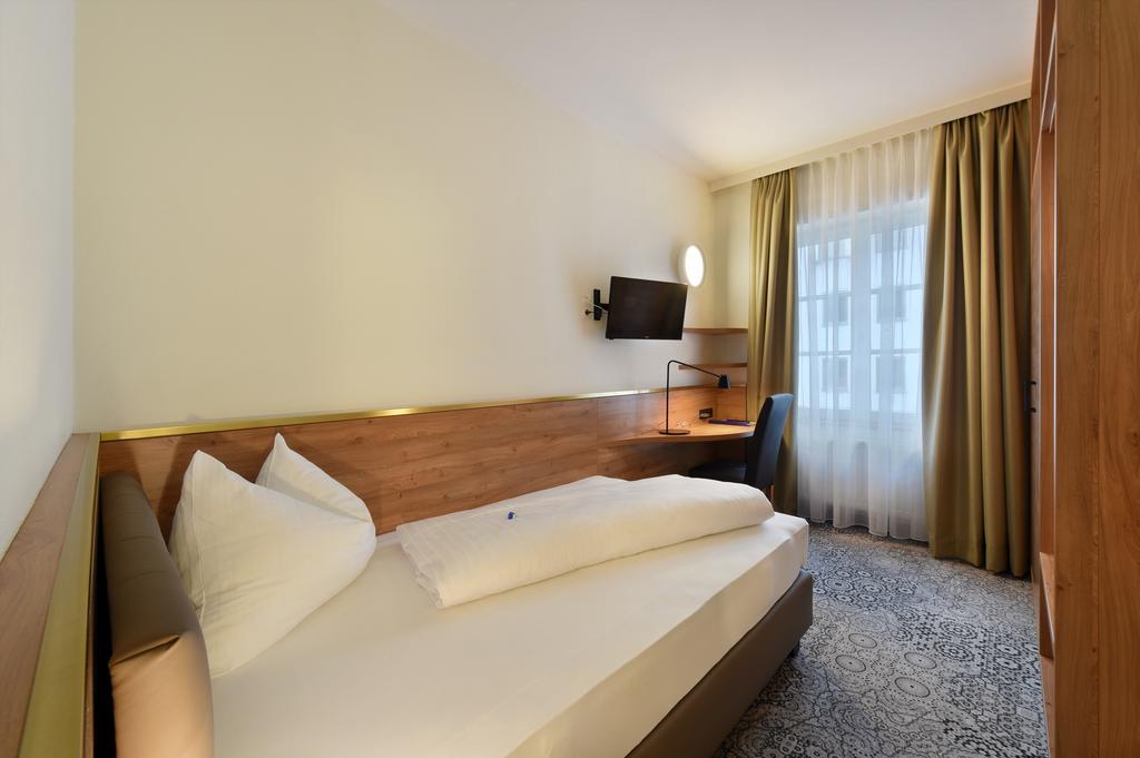 Business Single Room