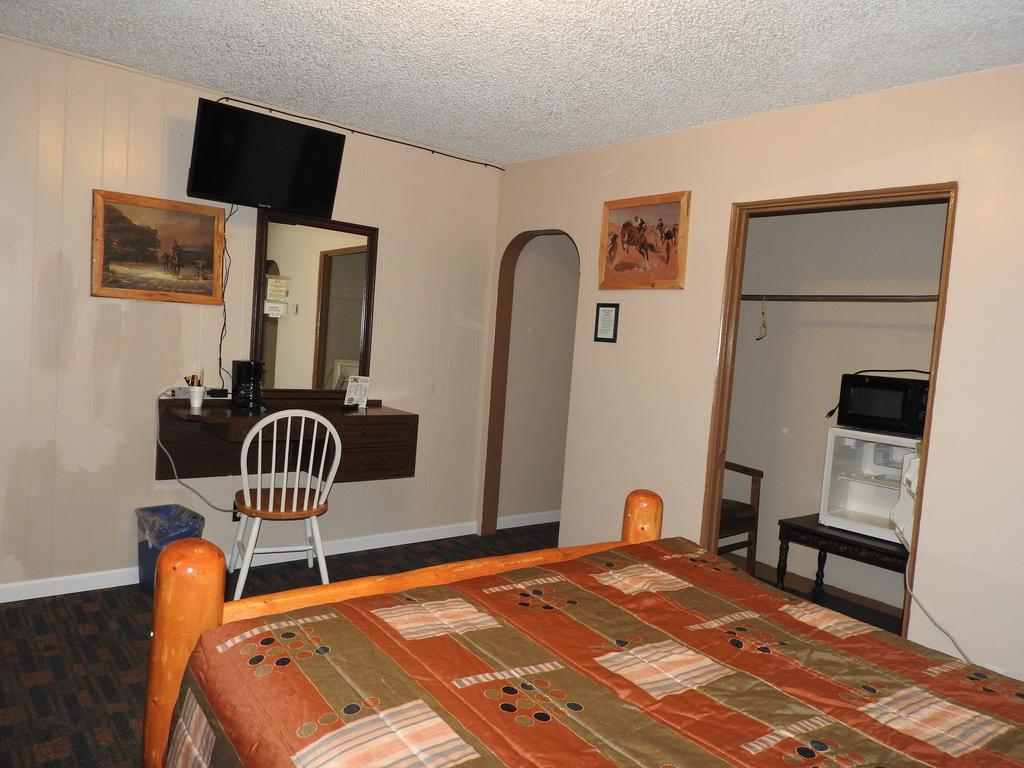 Two-Bedroom Suite