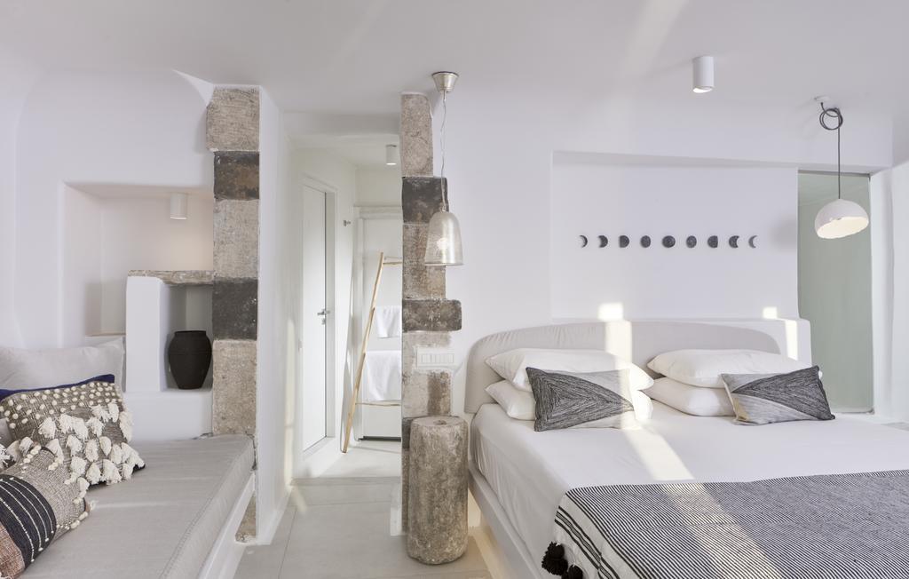 Cave Suite with indoor jetted tub
