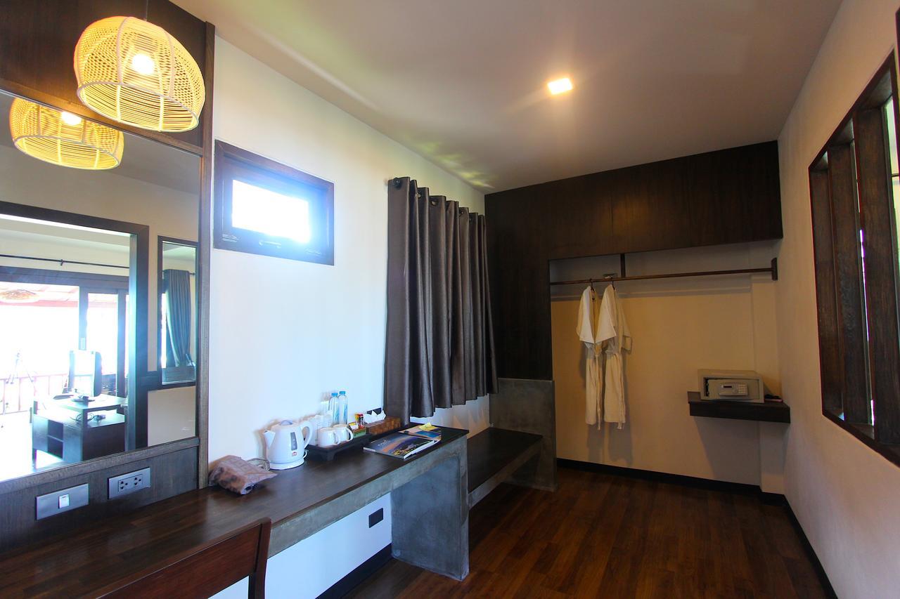 Suite with Sea View