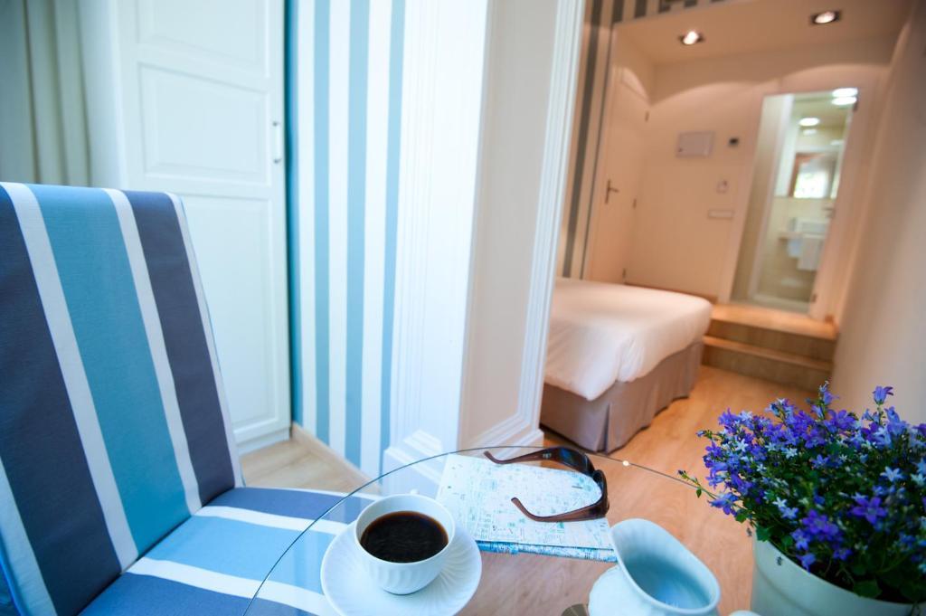 Double or Twin Room with City View