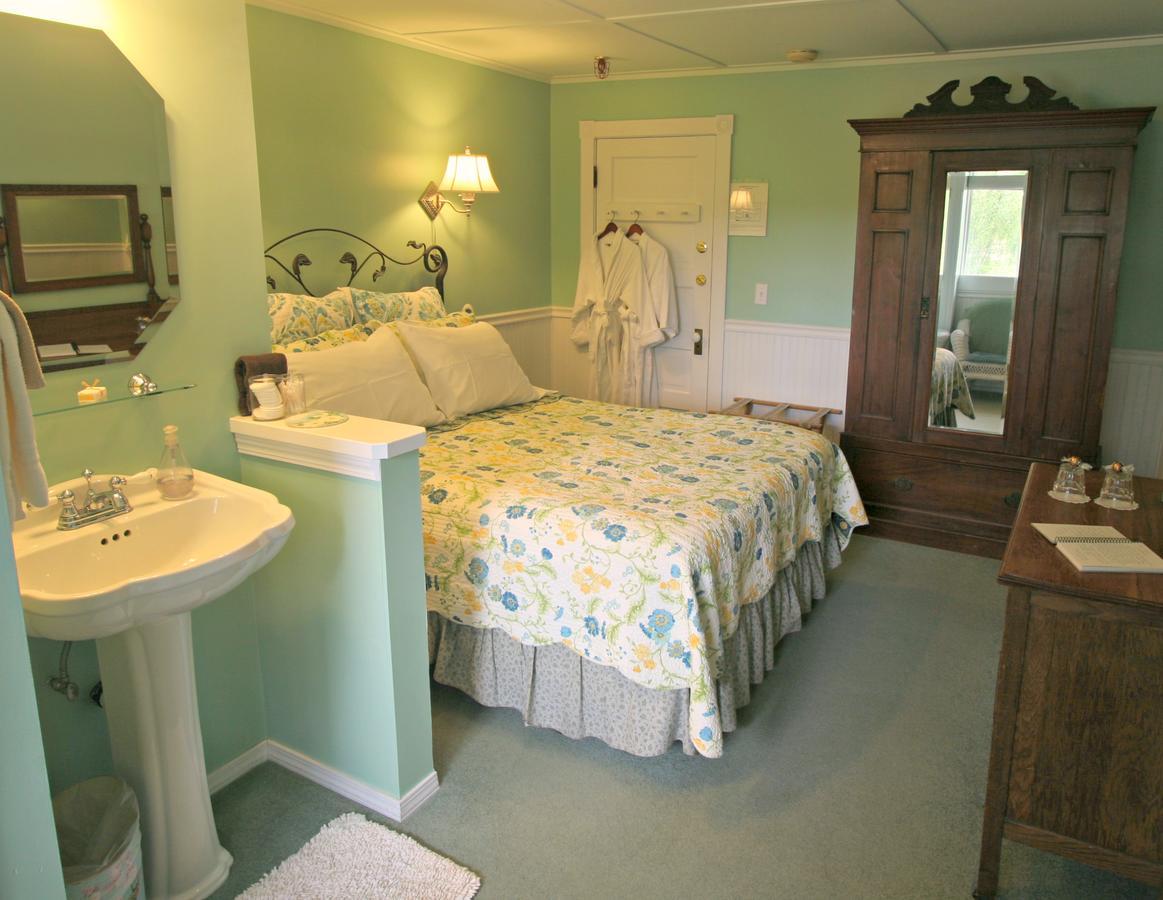 Queen Room,586917663:JPEG