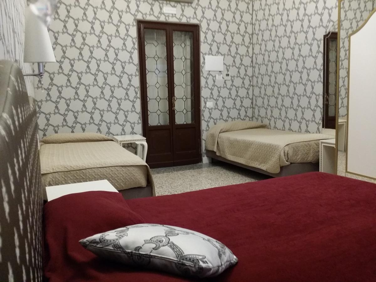 Chambre Double Supérieure avec Salle de Bains Privative Séparée