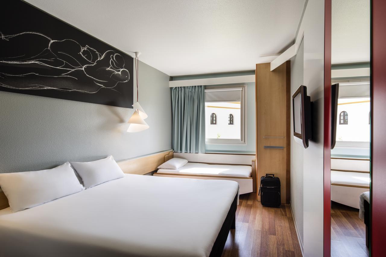 Double Room with Extra Bed,1588086892:JPEG