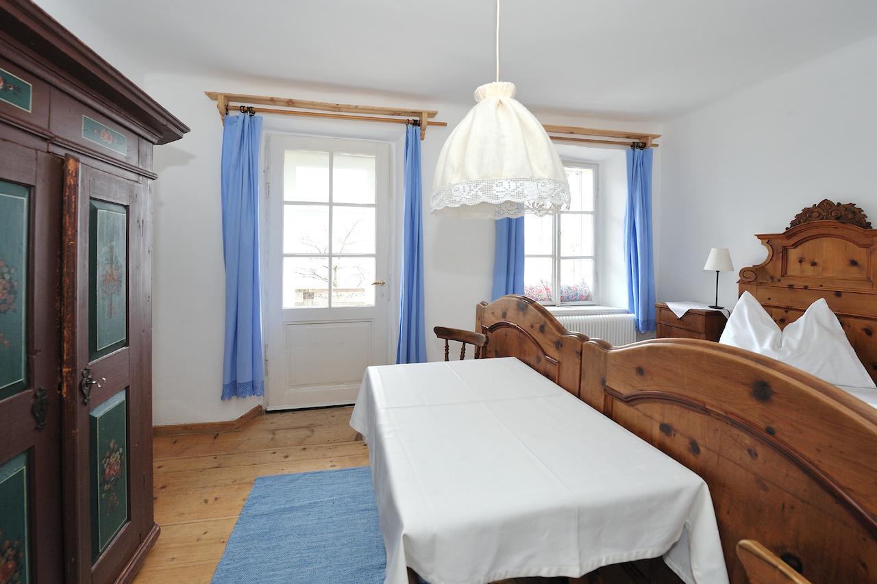 Habitación Doble con balcón y vistas al lago