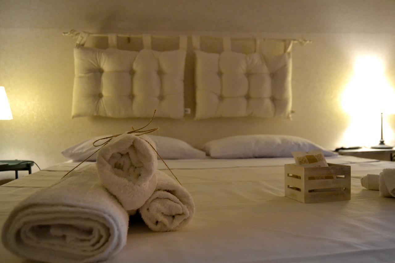 Tweepersoonskamer met een Eigen Externe Badkamer