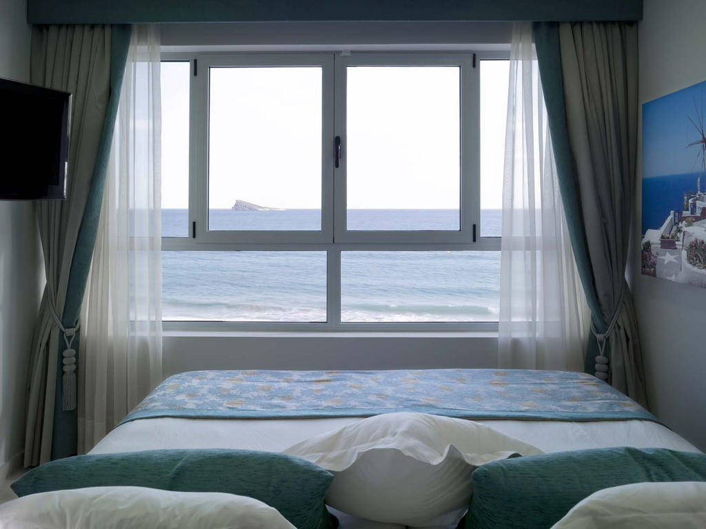 Doppel-/Zweibettzimmer mit Meerblick (2 Erwachsene)