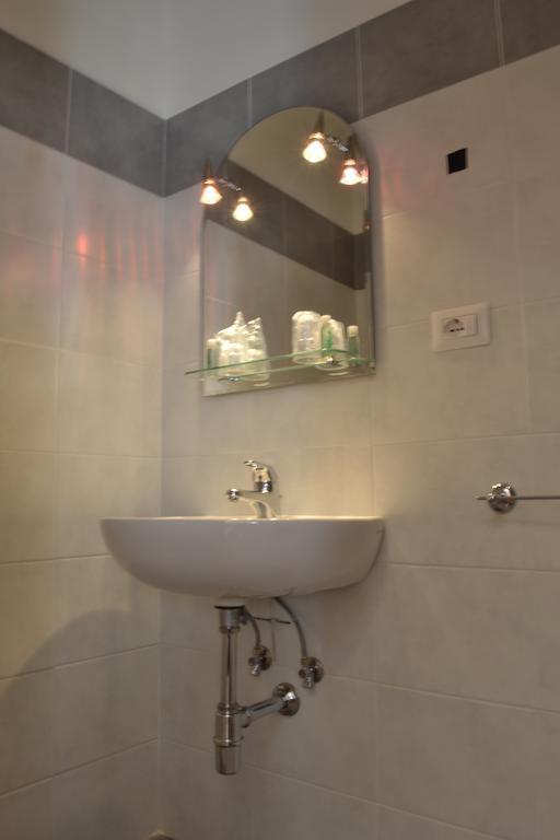 Chambre Triple avec Salle de Bains Privative