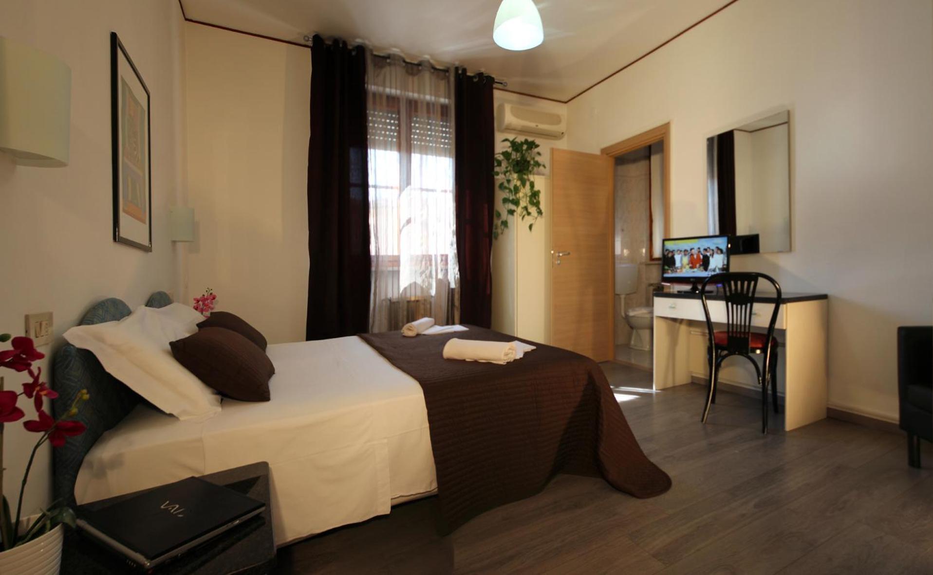 Double or Twin Room,980027341:JPEG