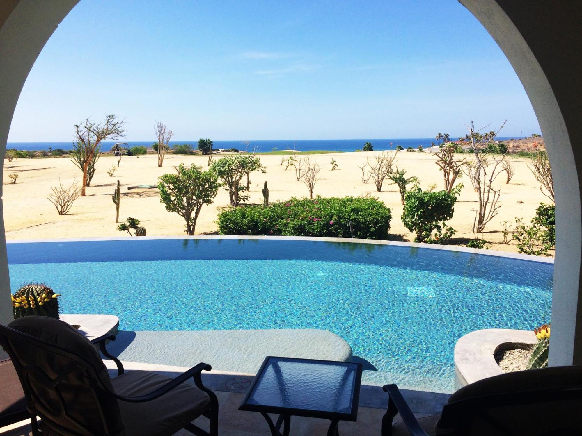 Suite Junior - acceso a la piscina y vistas al océano