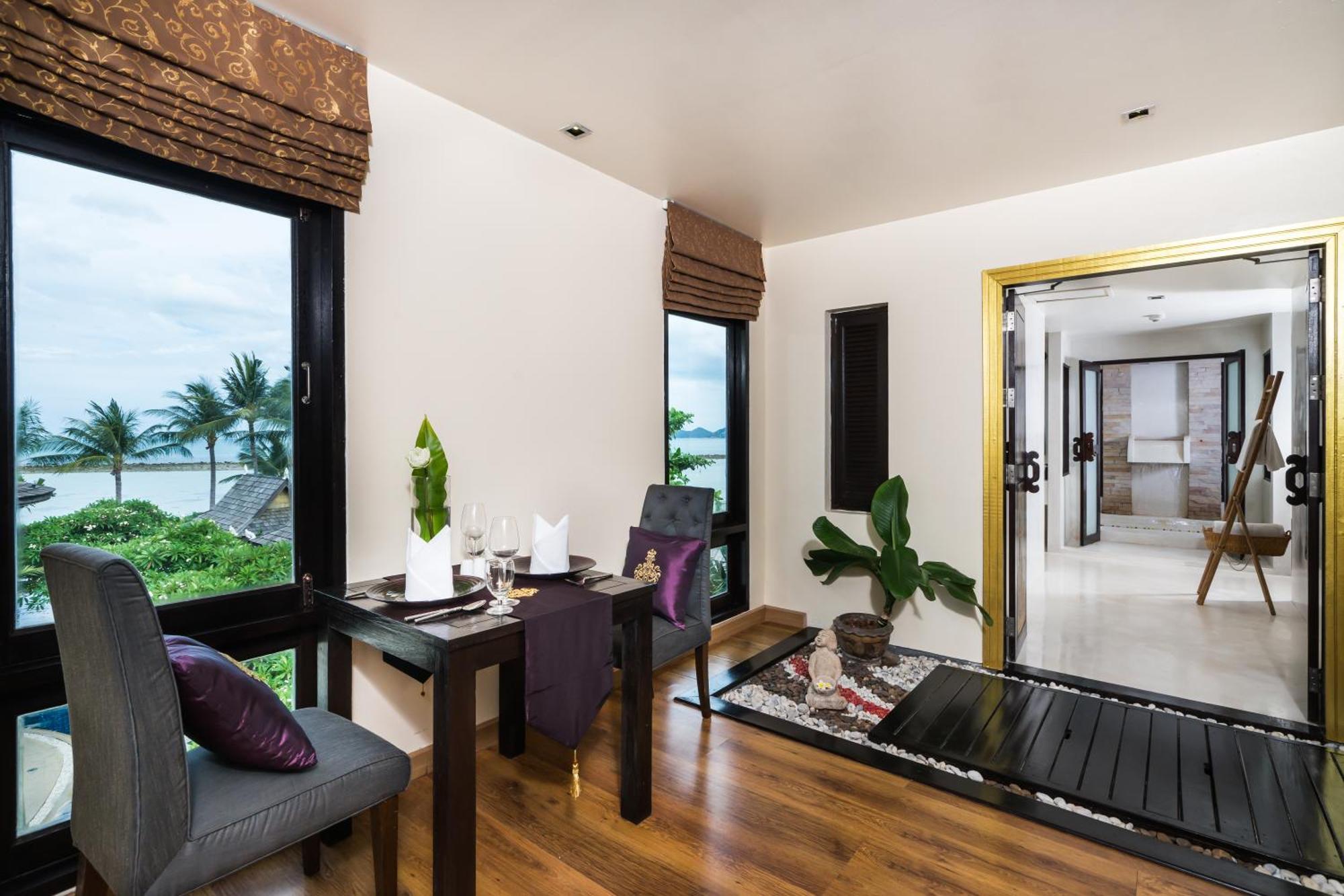 Suite Deluxe avec Transfert Aéroport Aller Simple – Vue sur Mer