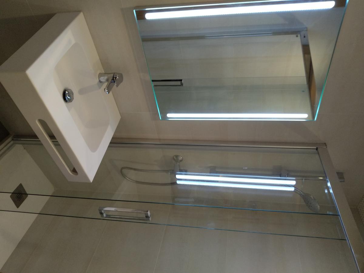 Quarto Individual com Banheiro
