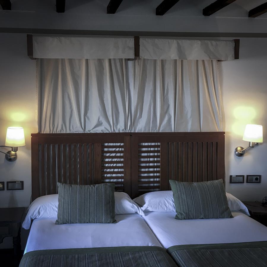 Standard Doppelzimmer (3 Erwachsene)