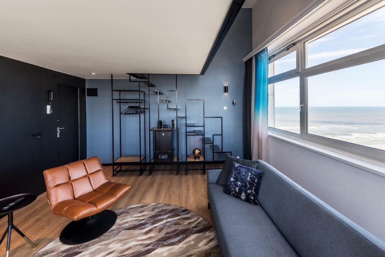 Loft 18K4 met Bad en Schuin Uitzicht op Zee en het Landschap