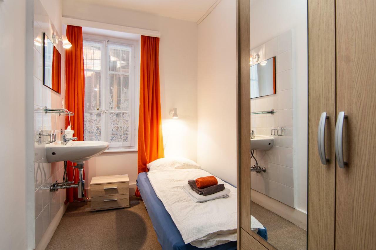 Einzelzimmer mit Gemeinschaftsbad