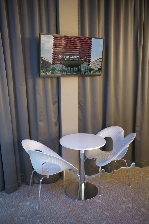 Deluxe Double Room with Shower