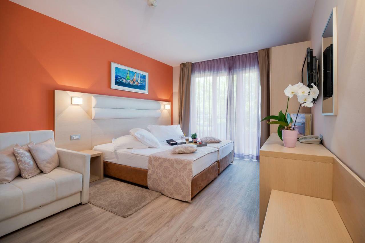 Chambre Double ou Lits Jumeaux avec Balcon - Vue sur Mer