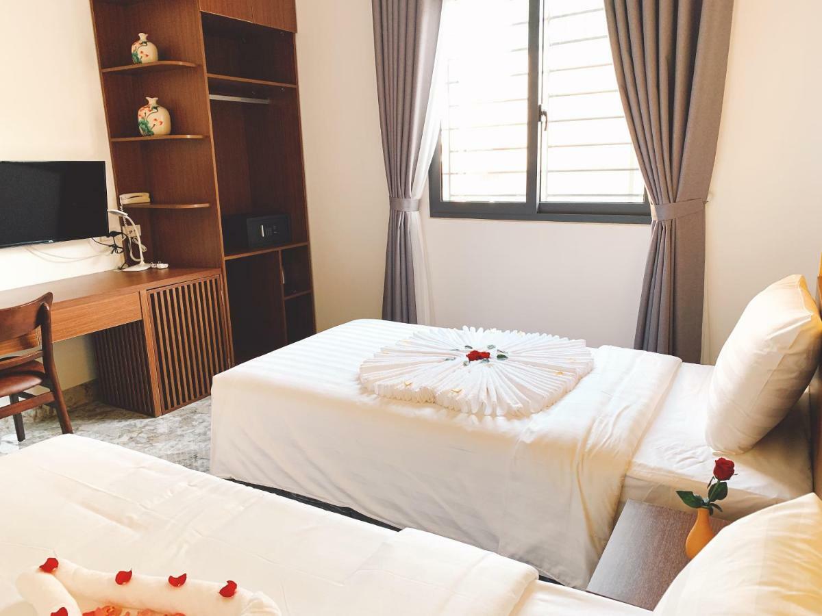 Deluxe Double or Twin Room with City View