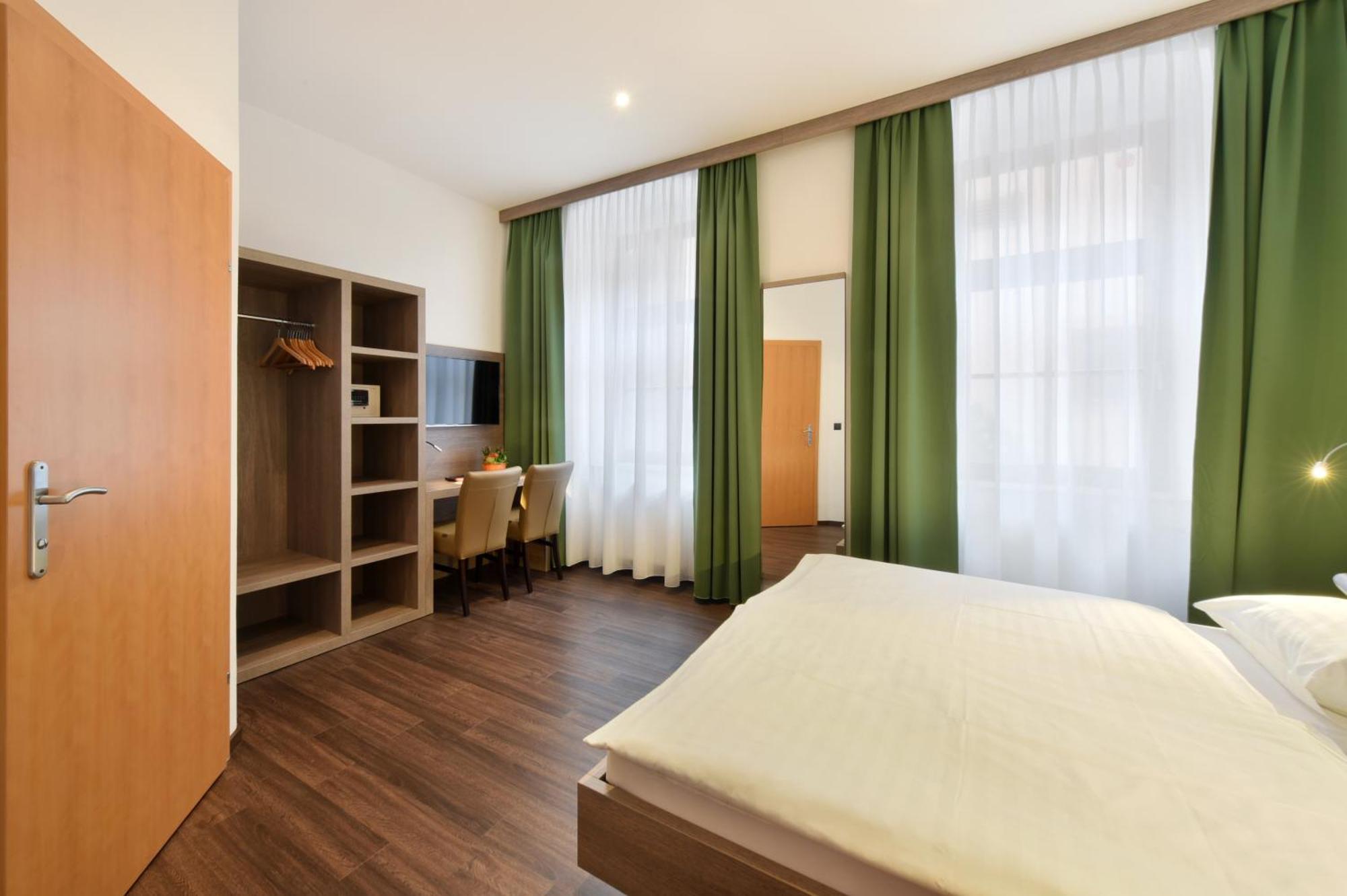 Business Single Room