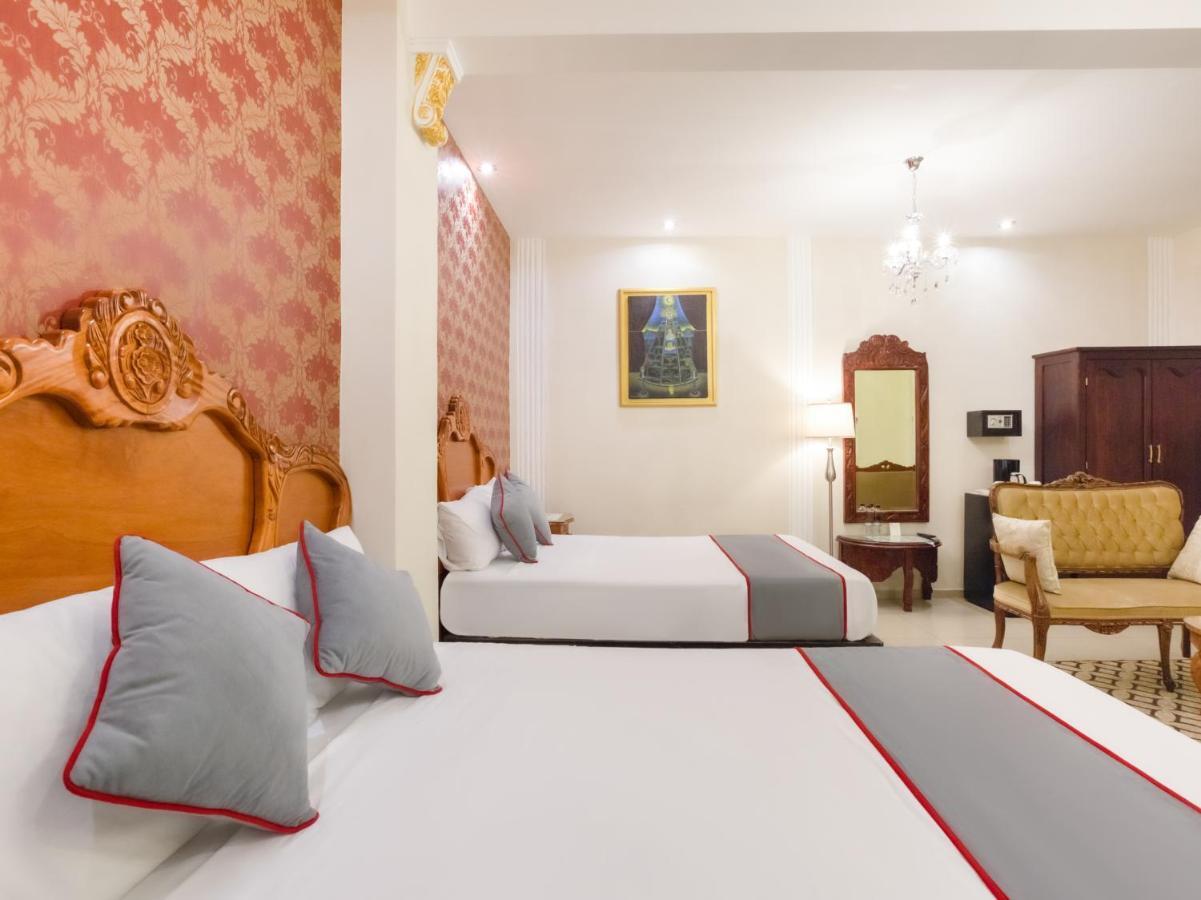 Quarto com 2 Camas de Solteiro