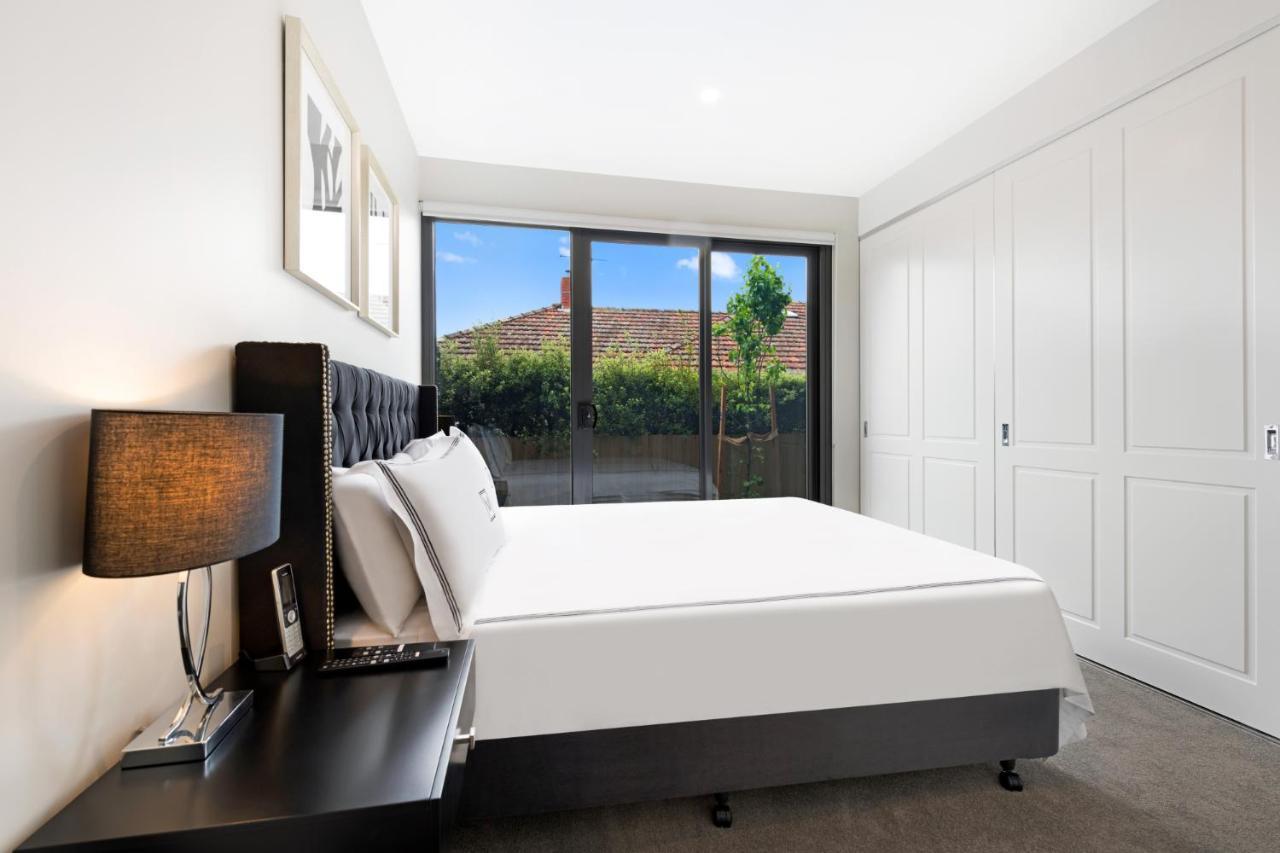Two-Bedroom Apartment,990871330:JPEG