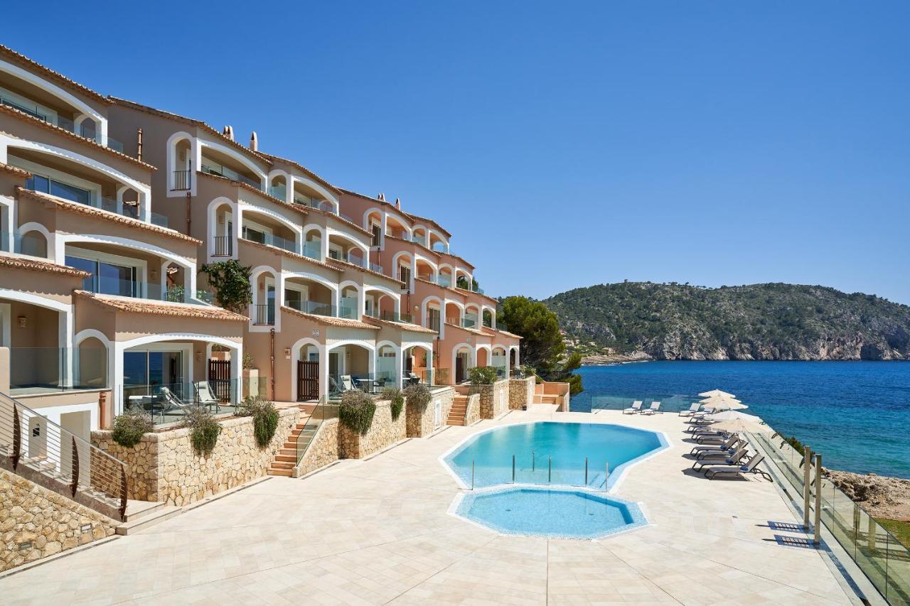 Suite con vistas al mar y a la piscina