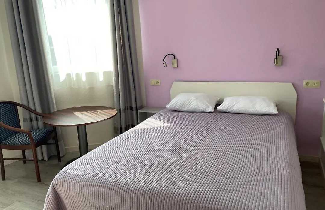 Hotel Les Acteurs-1